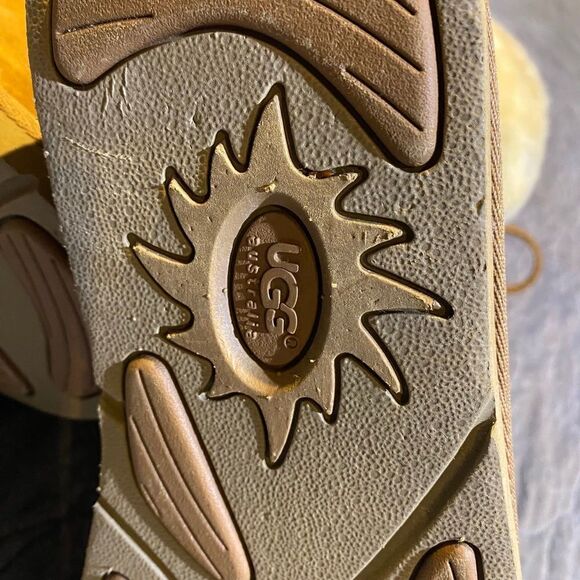 UGG Australia Montclair Boots 1892 Chestnut Suede Sheepskin Lace Up Size 7 - Picture 8 of 9